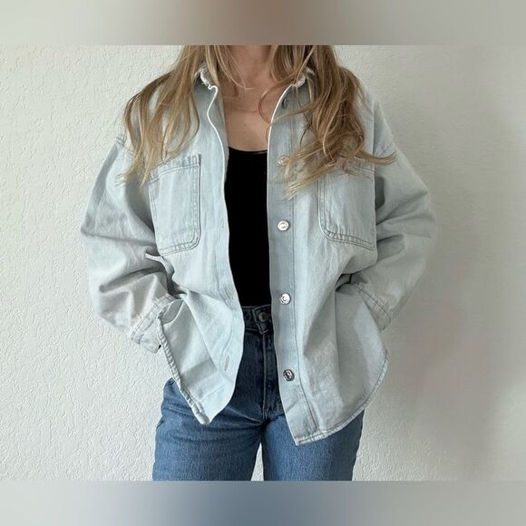 Zara Light Wash Oversized Denim Shirt – XS - Picture 3 of 7